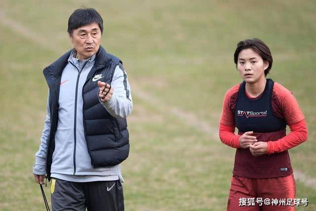 美津浓：从跑步鞋到棒球装备的百年发展之路